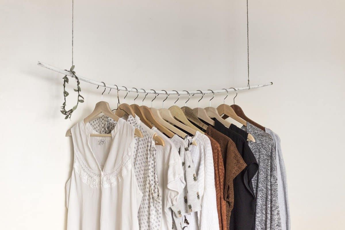 14 Kinds of Clothing Hangers